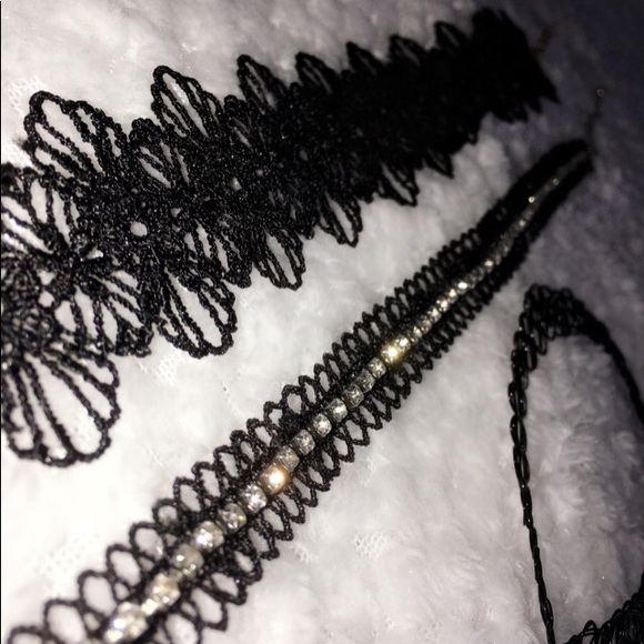 Chokers - Picture 1 of 4